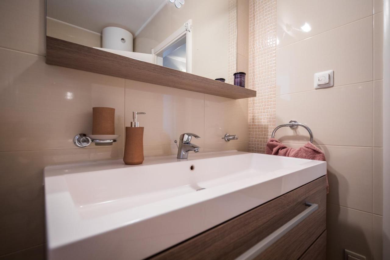 2 Bathrooms, Free Parking Spot, Prt Sea View Apartamento