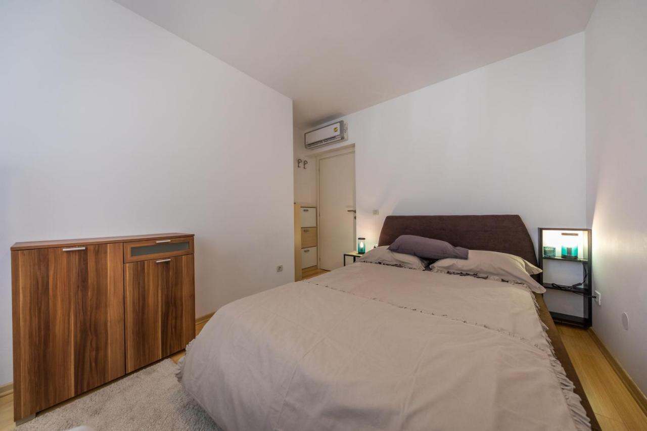2 Bathrooms, Free Parking Spot, Prt Sea View Apartamento Dubrovnik